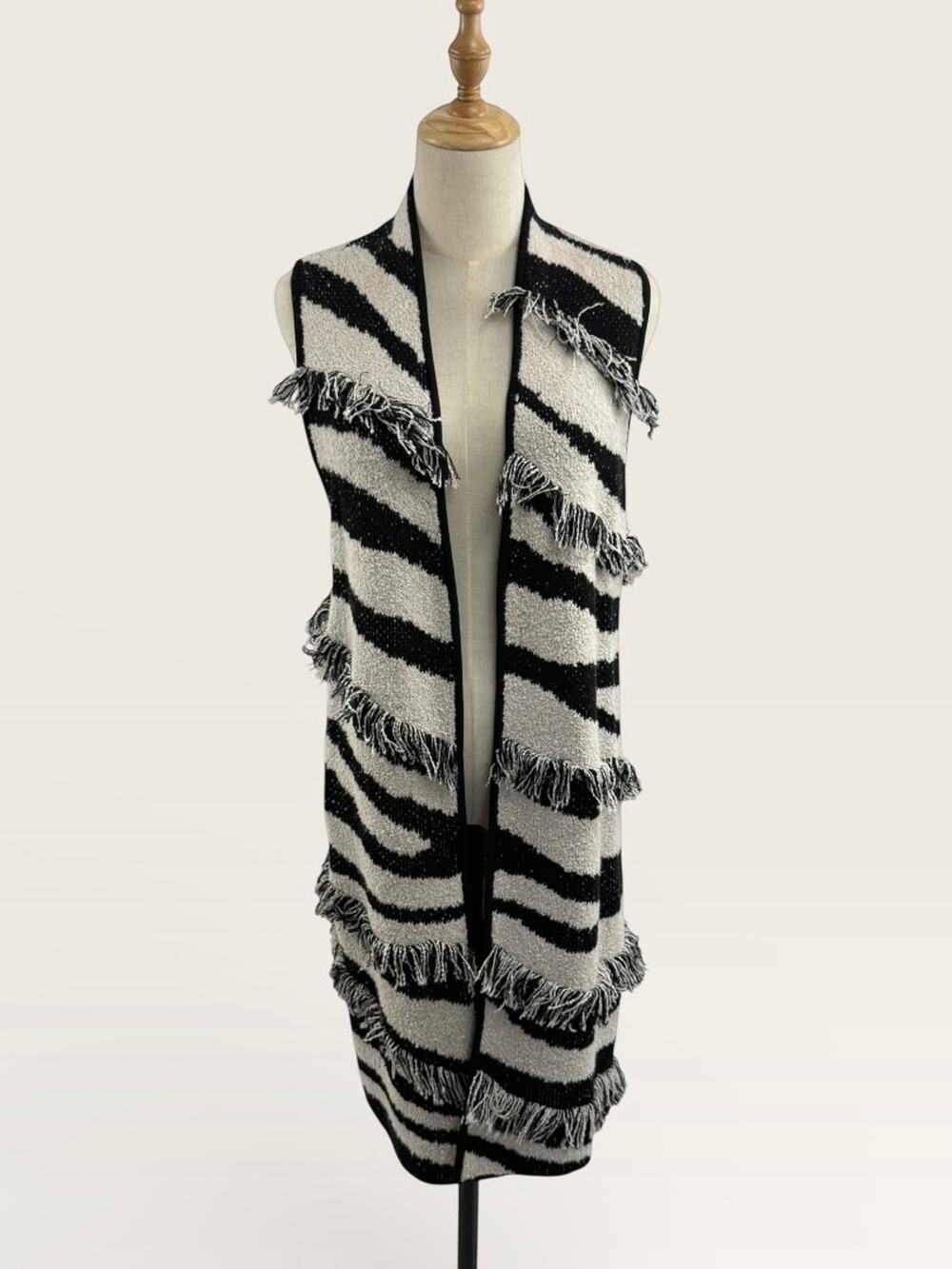 Chicos Zebra Fringe Long Sweater Vest, Size 1 (M, 8)